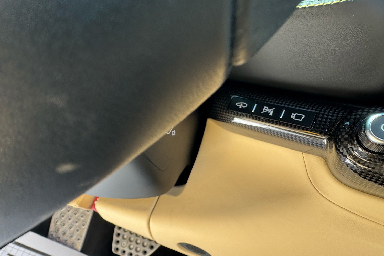 Used 2022 Ferrari 812 GTS RWD image 58