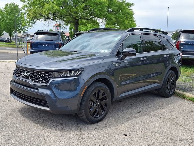 Used 2022 Kia Sorento S w/ Panoramic Sunroof Package AWD/4WD image 3