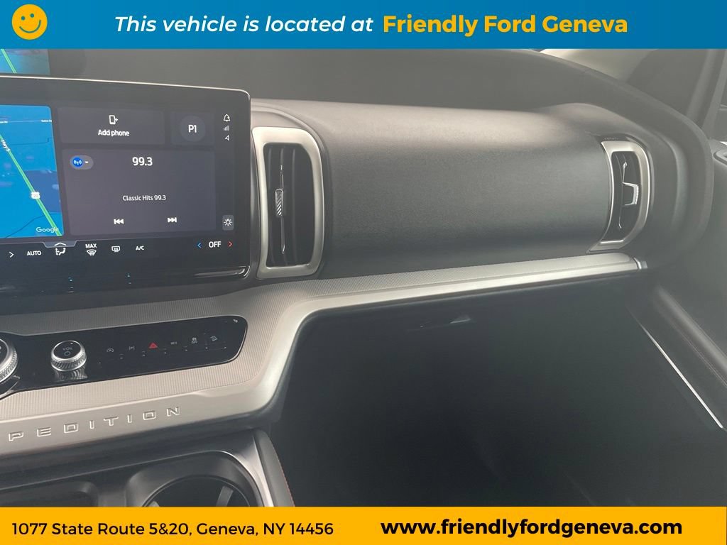 Used 2025 Ford Expedition Max Active AWD/4WD image 24