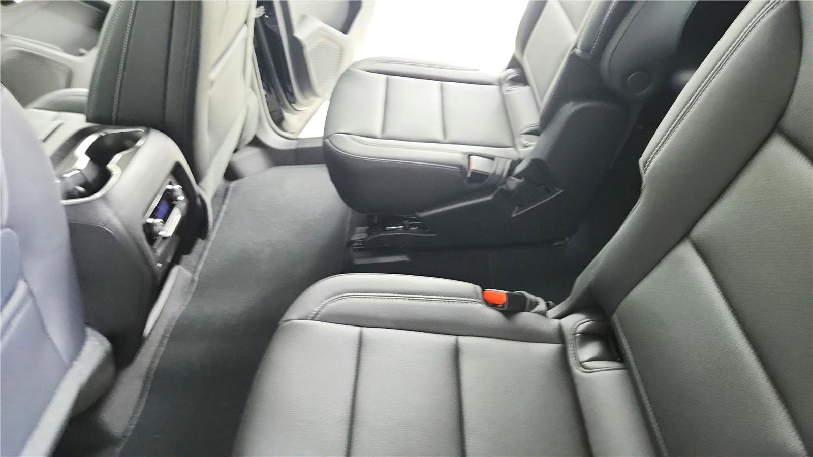 New 2026 Chevrolet Traverse LT image 15