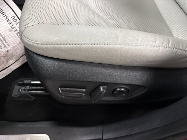 Used 2024 Toyota Grand Highlander Platinum image 18