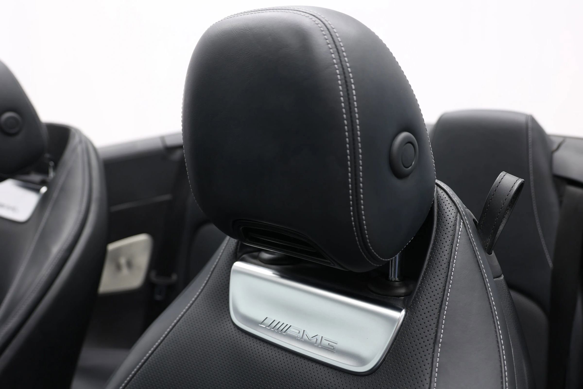 Used 2022 Mercedes-Benz SL 63 AMG 4MATIC image 17