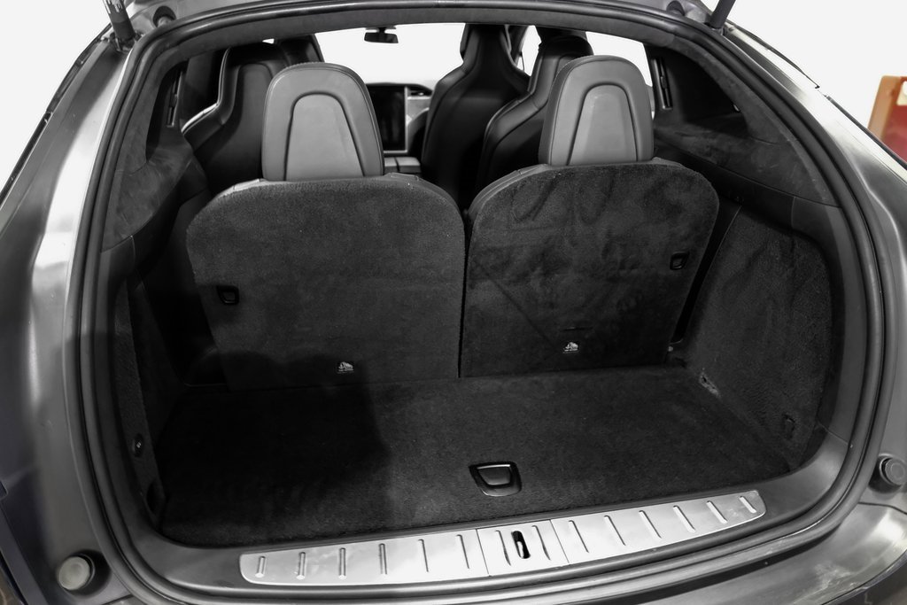 Used 2018 Tesla Model X P100D image 46