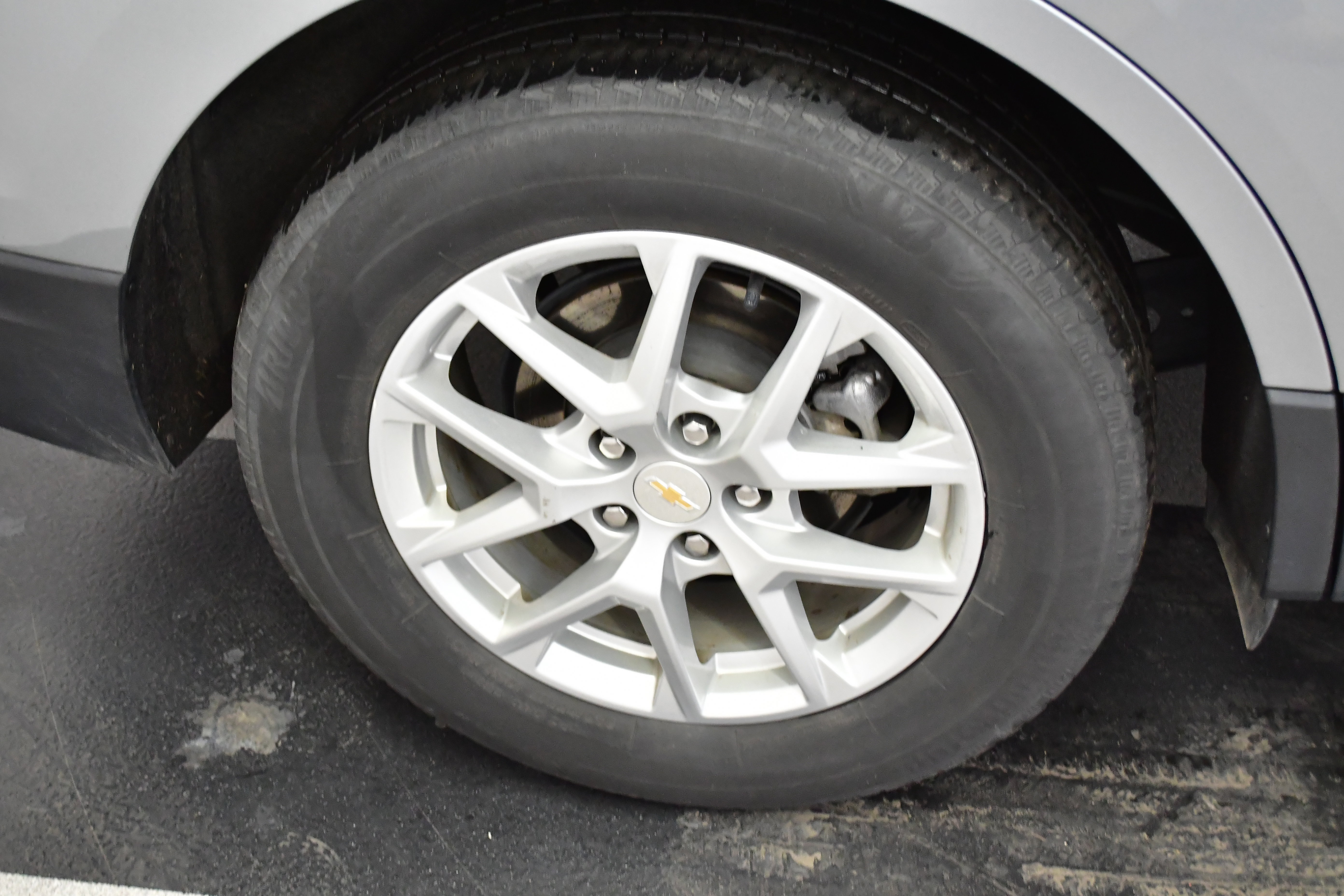 Used 2024 Chevrolet Equinox LT image 34