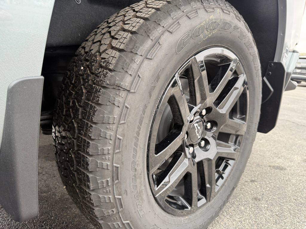 New 2026 Chevrolet Silverado 1500 RST w/ Dark Appearance Package image 16