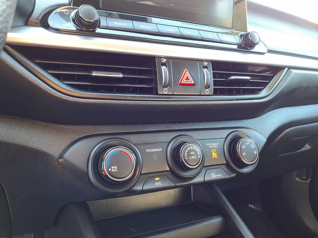 Certified 2023 Kia Forte LXS FWD image 16