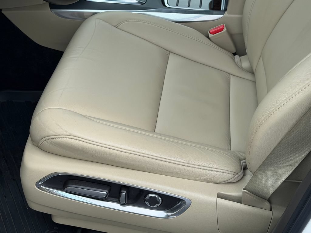 Used 2020 Acura MDX SH-AWD image 26