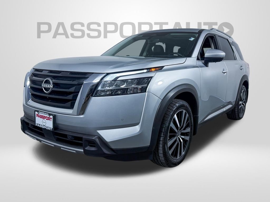 Certified 2024 Nissan Pathfinder Platinum w/ Cargo Package AWD/4WD image 1
