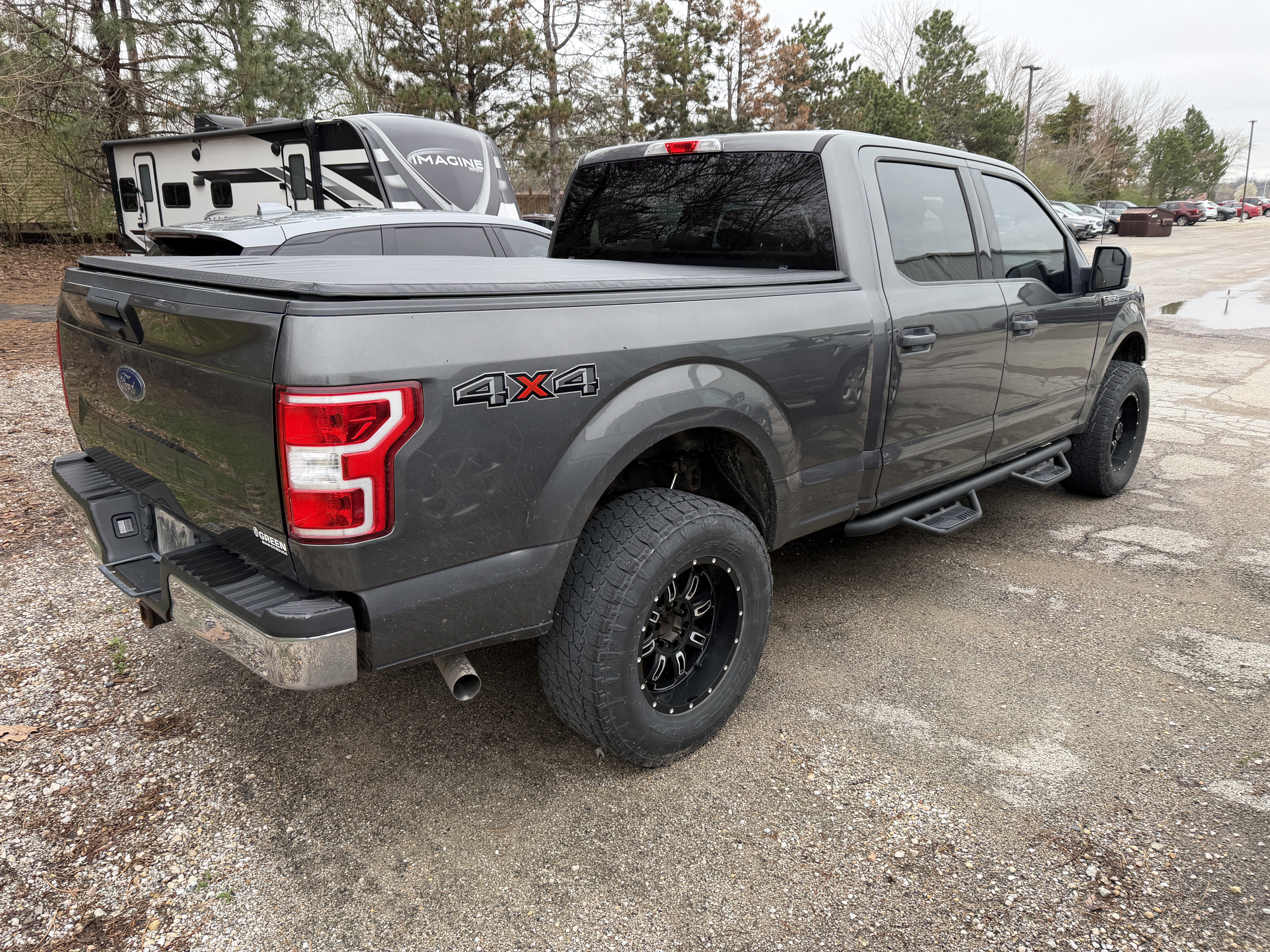 Used 2019 Ford F150 XLT w/ Trailer Tow Package image 8