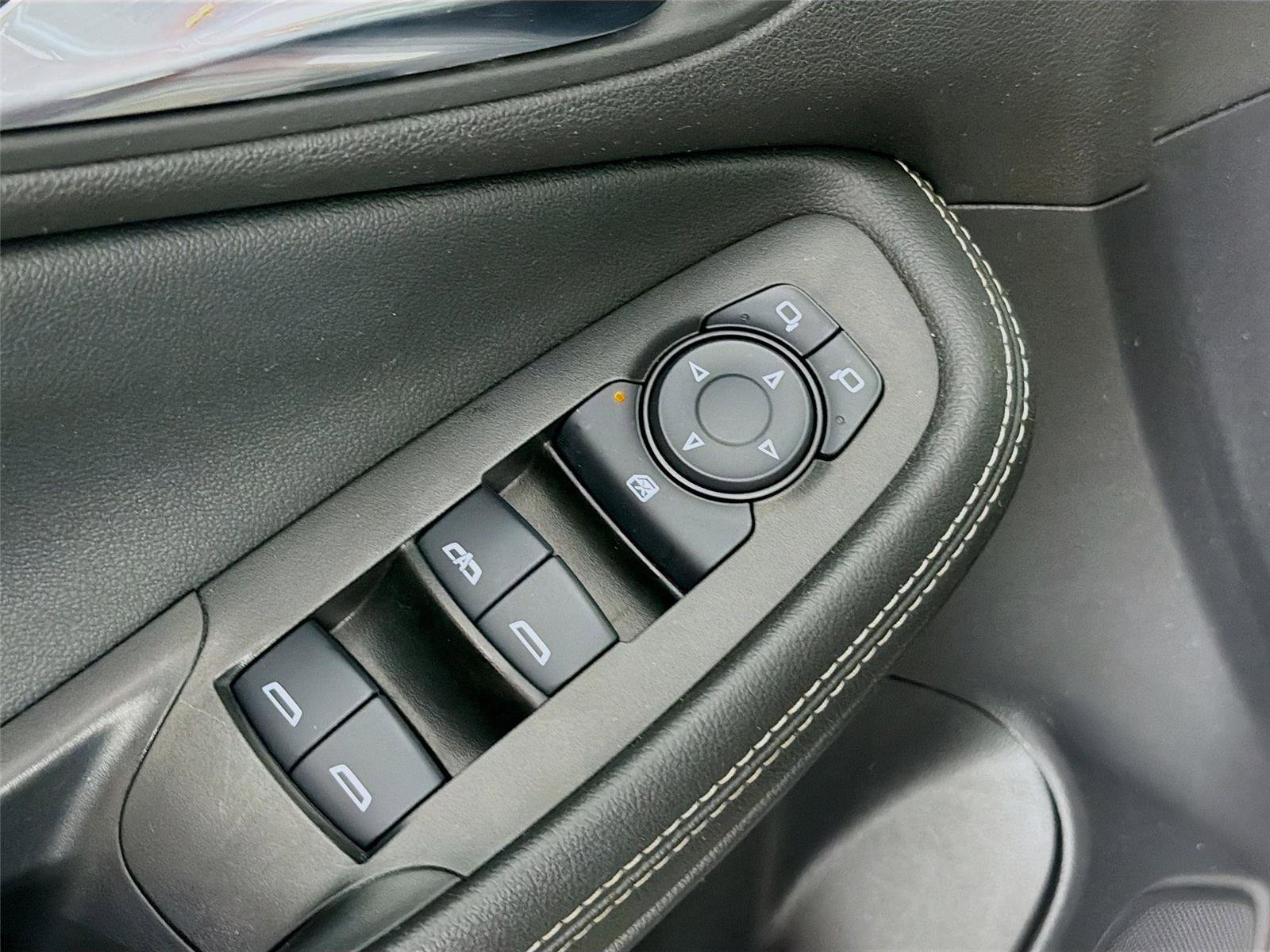 Used 2022 Buick Encore GX Preferred w/ Cold Weather Comfort Package image 18