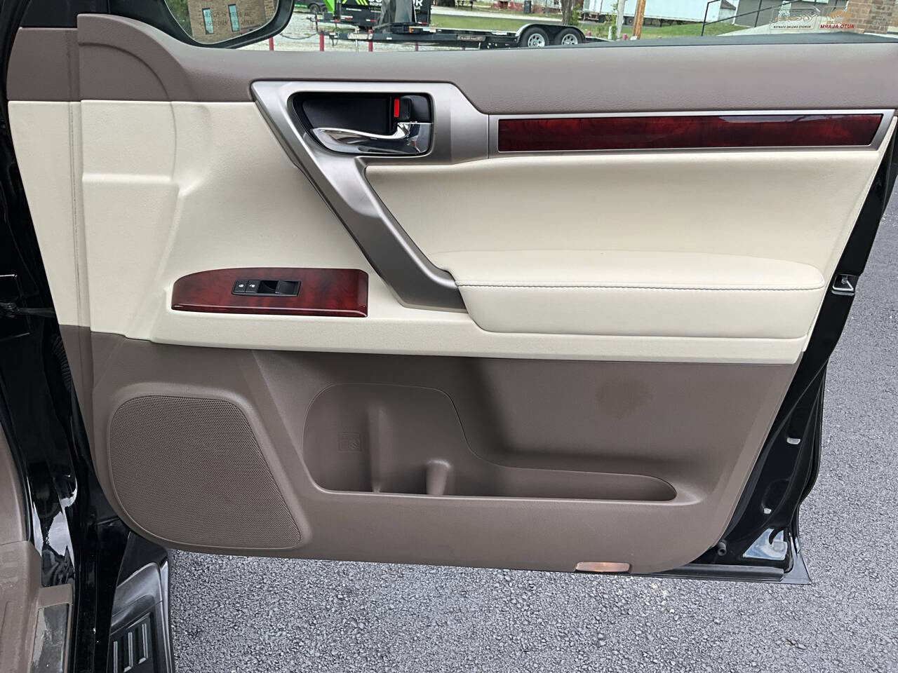 Used 2011 Lexus GX 460 Premium image 29