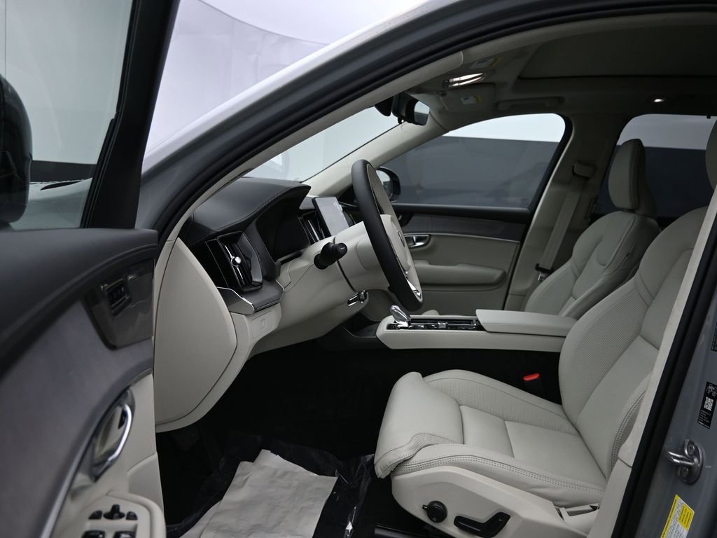 New 2026 Volvo XC90 B6 Ultra w/ Lounge Package image 11
