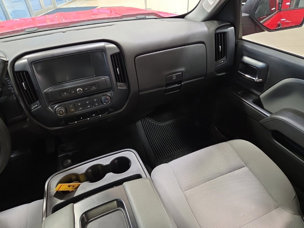 Used 2017 Chevrolet Silverado 1500 Custom w/ Custom Convenience Package image 18