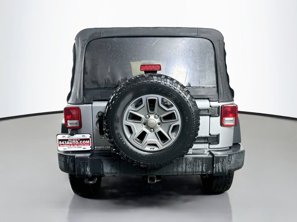 Used 2015 Jeep Wrangler Unlimited Rubicon AWD/4WD image 6