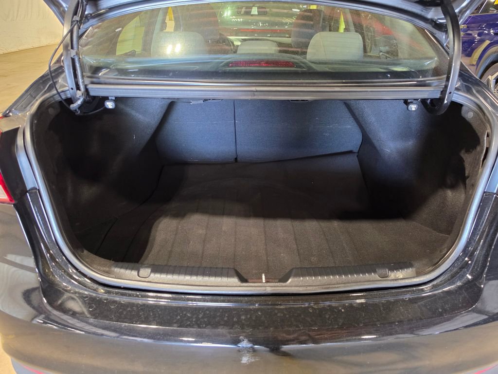 Used 2017 Kia Forte LX FWD image 7