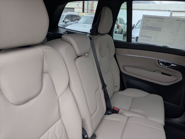 New 2026 Volvo XC90 B6 Plus w/ Protection Package Premier AWD/4WD image 13