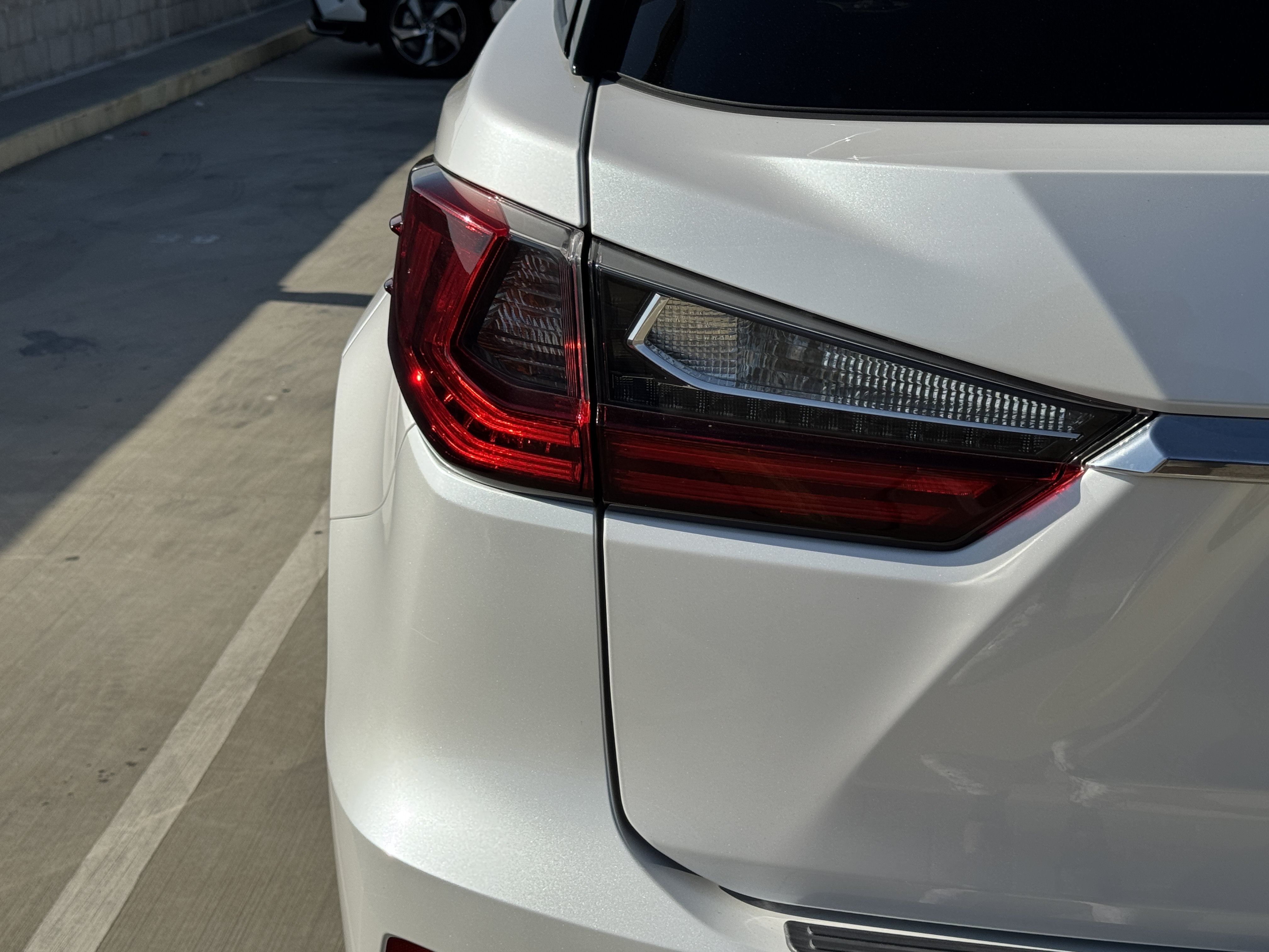 Used 2018 Lexus RX 350 FWD w/ Premium Package image 15