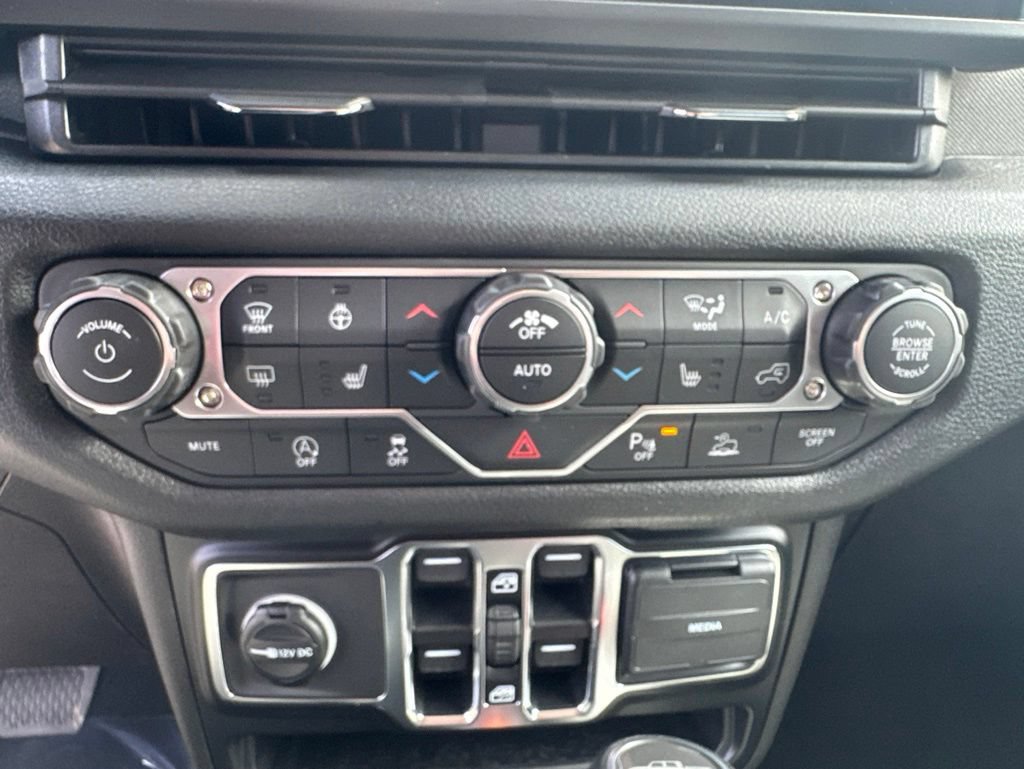 New 2026 Jeep Gladiator Sport AWD/4WD image 12
