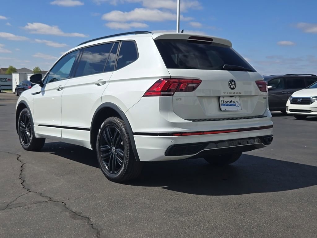 Used 2022 Volkswagen Tiguan SE R-Line AWD/4WD image 5