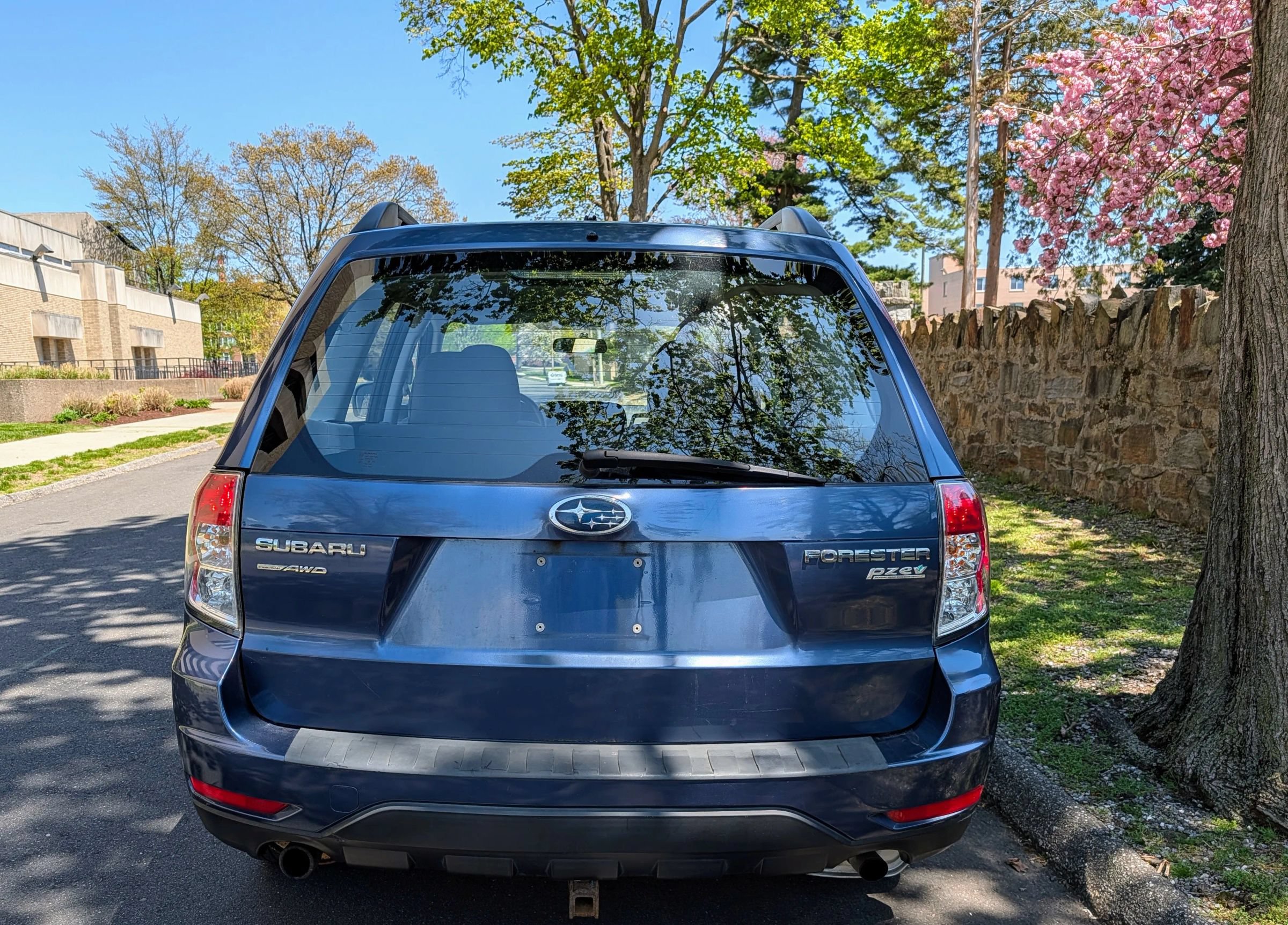 Used 2012 Subaru Forester 2.5X w/ Alloy Wheel Pkg AWD/4WD image 3