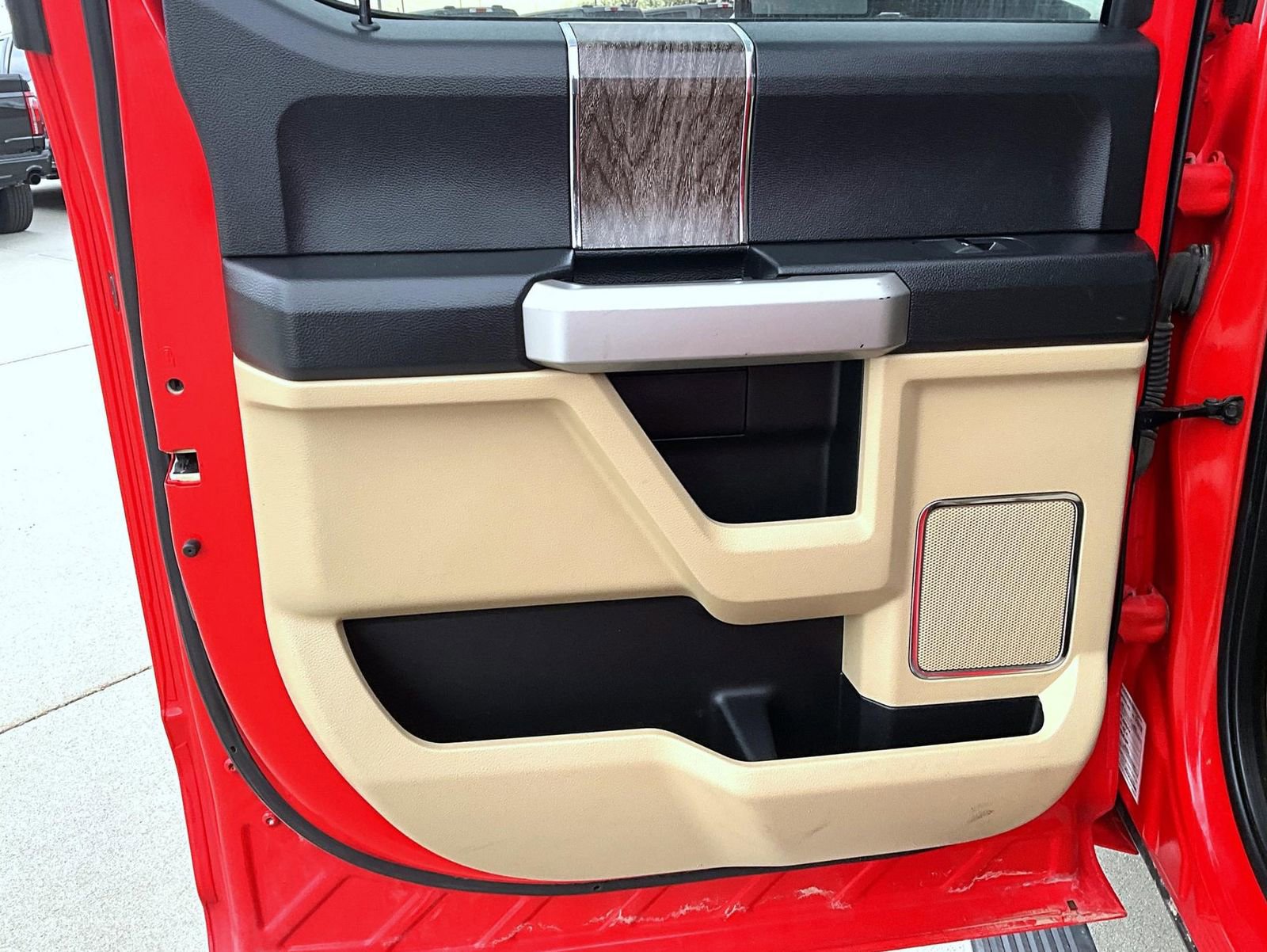 Used 2019 Ford F250 Lariat w/ Lariat Ultimate Package image 21