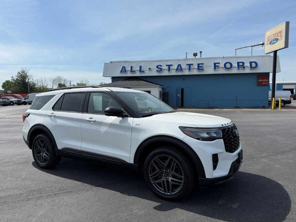 Certified 2025 Ford Explorer ST-Line w/ ST-Line Street Pack AWD/4WD image 1