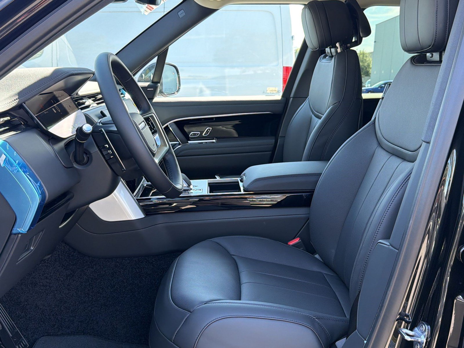 New 2026 Land Rover Range Rover SE AWD/4WD image 28