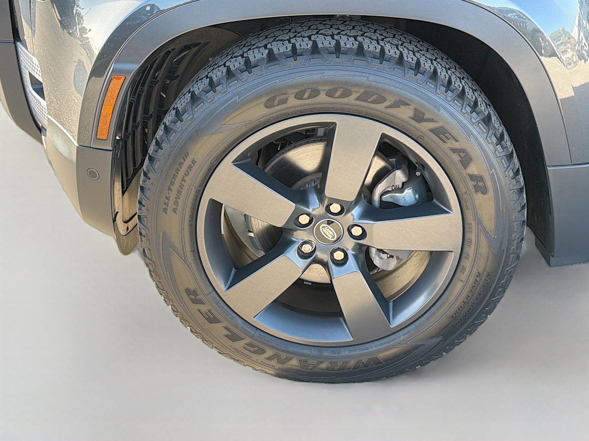 Used 2024 Land Rover Defender 110 S image 42