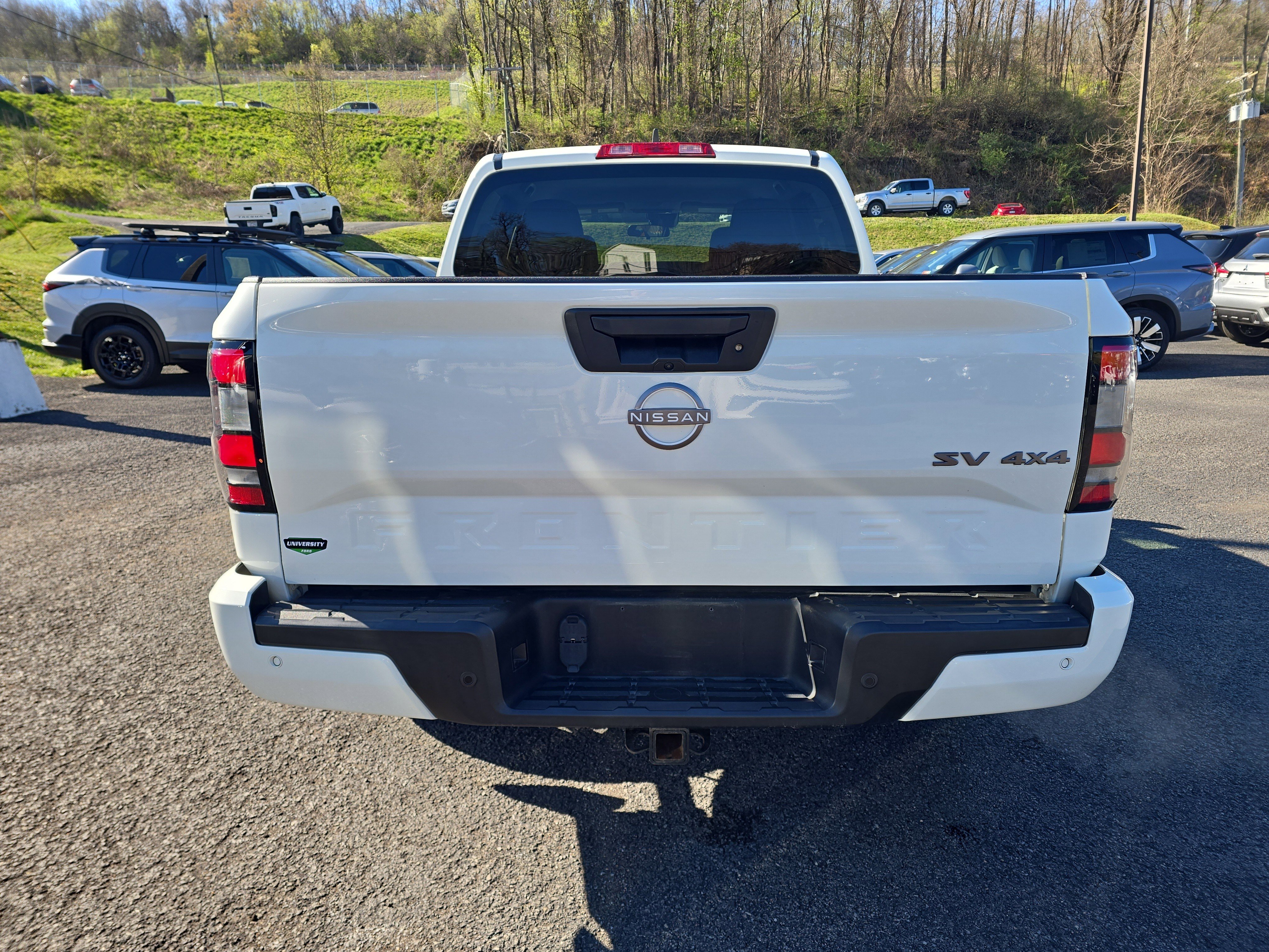 Used 2022 Nissan Frontier SV w/ Technology Package image 6