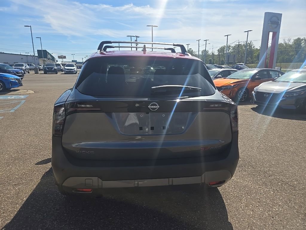 New 2026 Nissan Kicks SR w/ Cold Weather Package image 6