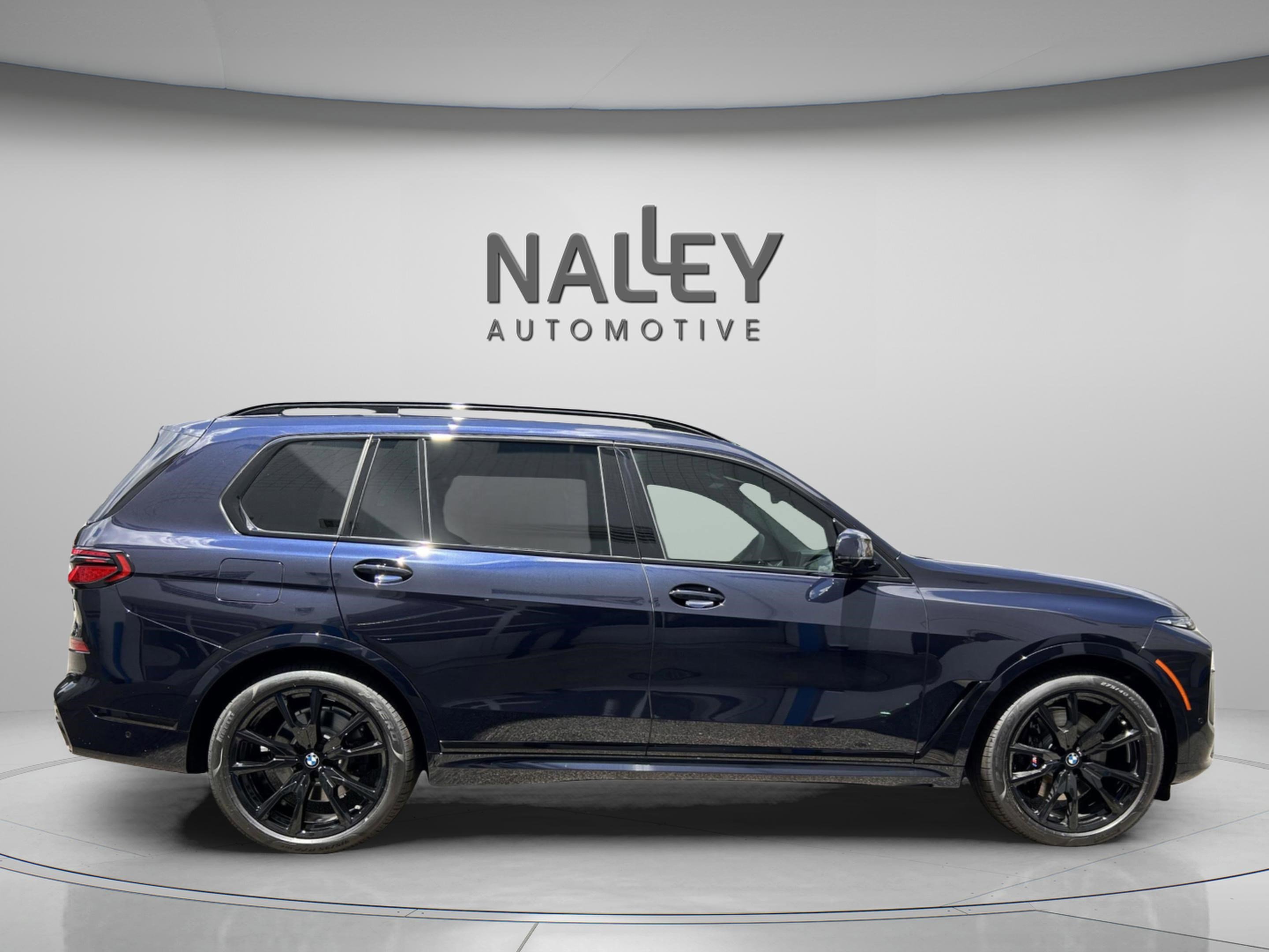 Used 2026 BMW X7 xDrive40i image 4