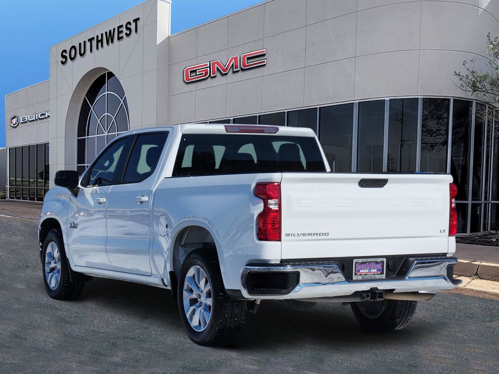 Used 2019 Chevrolet Silverado 1500 LT w/ Texas Edition image 4