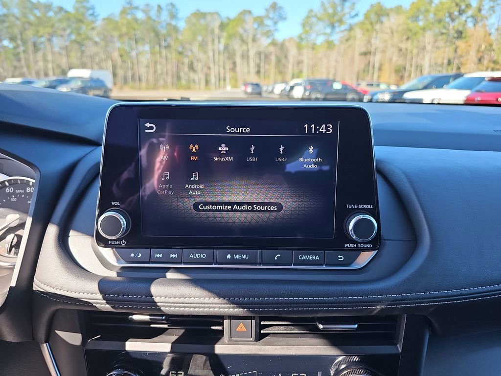 Used 2025 Nissan Rogue SV image 26