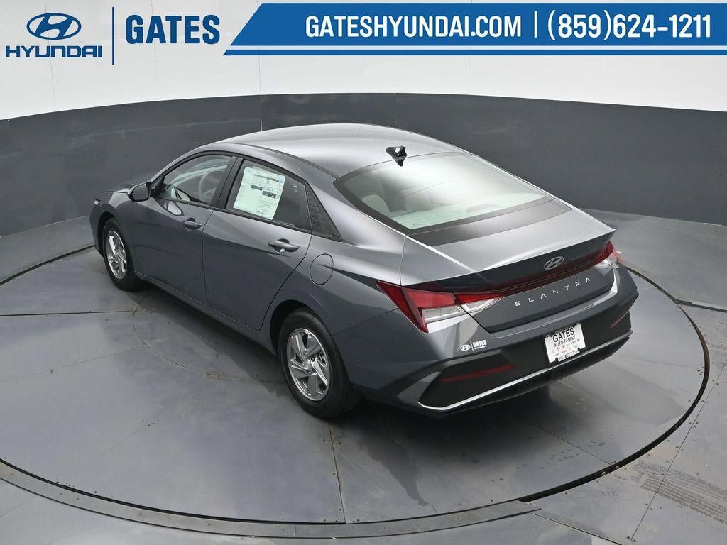 New 2026 Hyundai Elantra SE FWD image 50