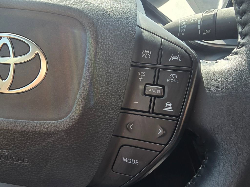 Used 2024 Toyota Prius LE AWD/4WD image 20