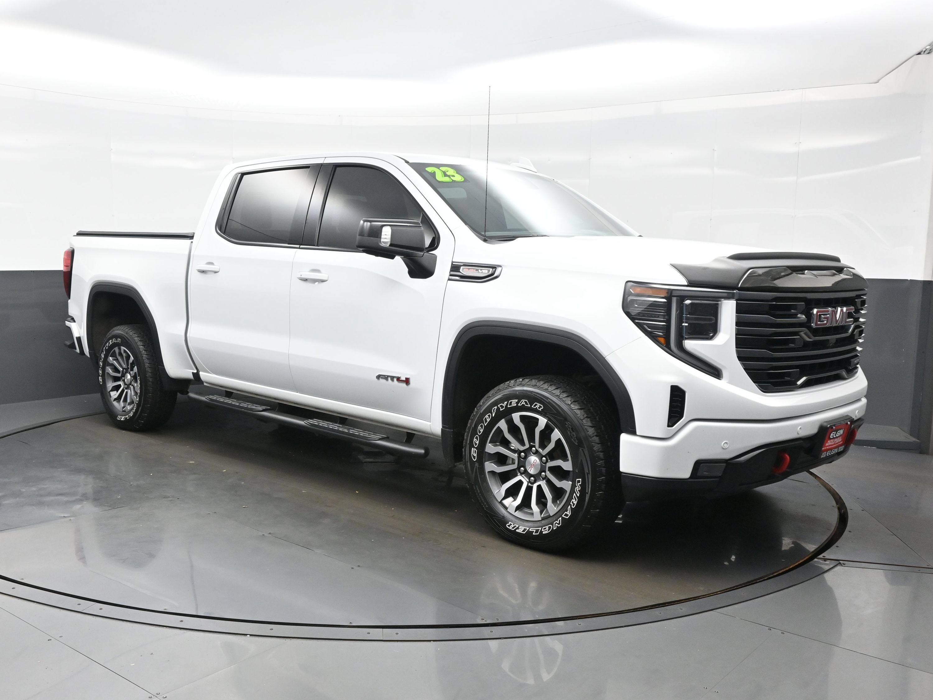Used 2023 GMC Sierra 1500 AT4 AWD/4WD image 8