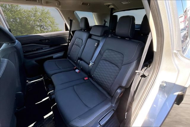 Certified 2024 Nissan Pathfinder SV FWD image 21