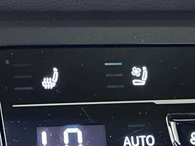 Certified 2024 Volkswagen Tiguan SEL R-Line AWD/4WD image 27