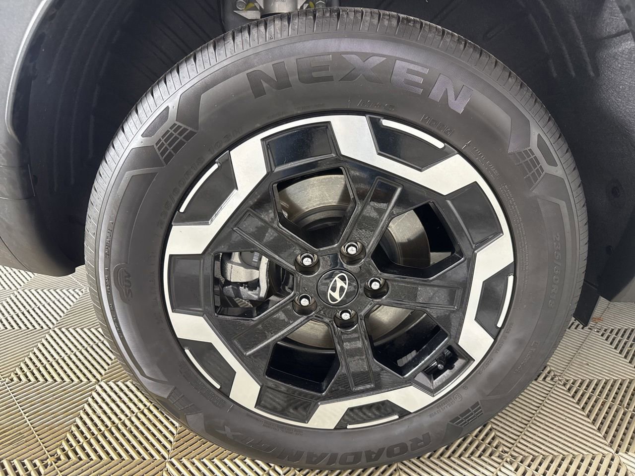 Used 2025 Hyundai Santa Fe XRT image 33