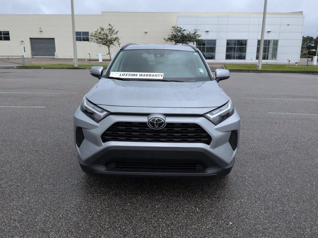 Used 2025 Toyota RAV4 XLE FWD image 10