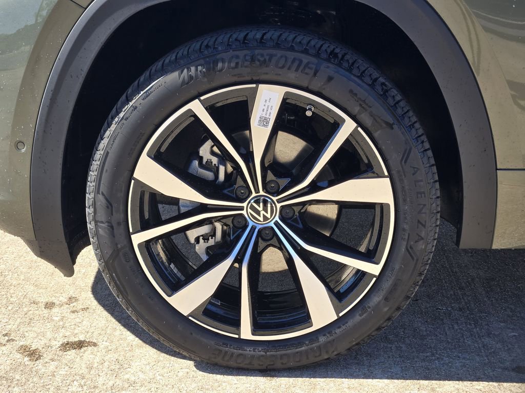 New 2026 Volkswagen Atlas SEL Premium R-Line image 10