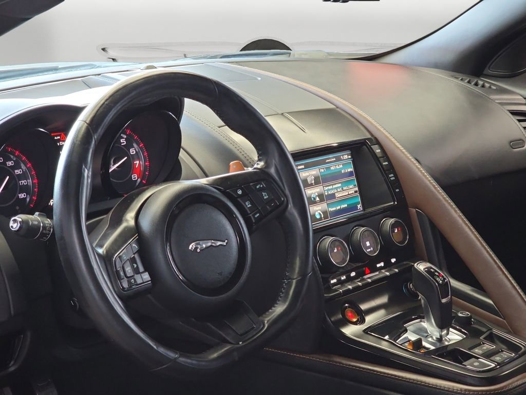 Used 2015 Jaguar F-TYPE S image 10