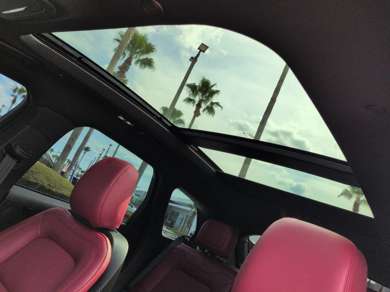 Certified 2026 Lincoln Corsair Reserve w/ Jet Appearance Package FWD image 20