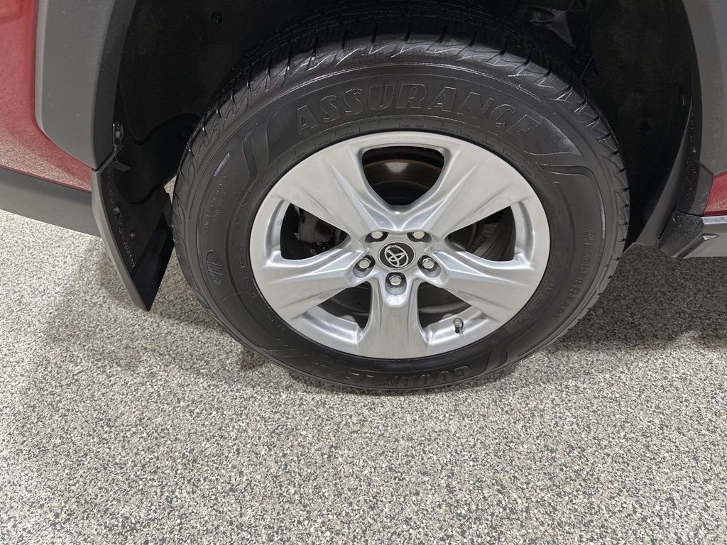 Certified 2019 Toyota RAV4 XLE image 22