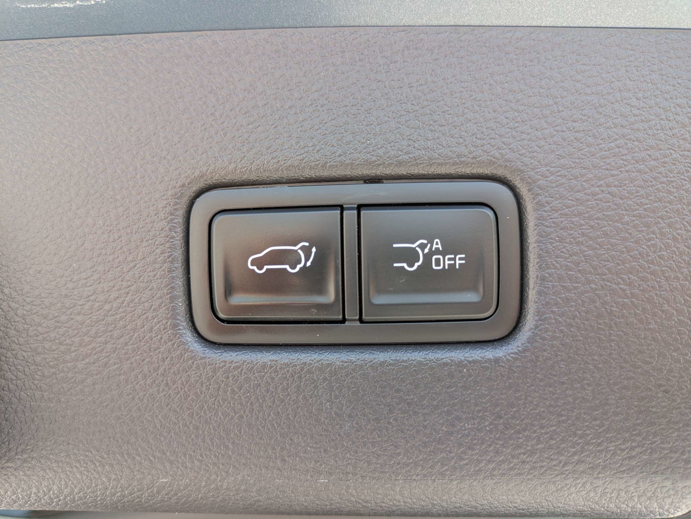 Certified 2024 Kia Carnival EX FWD image 14