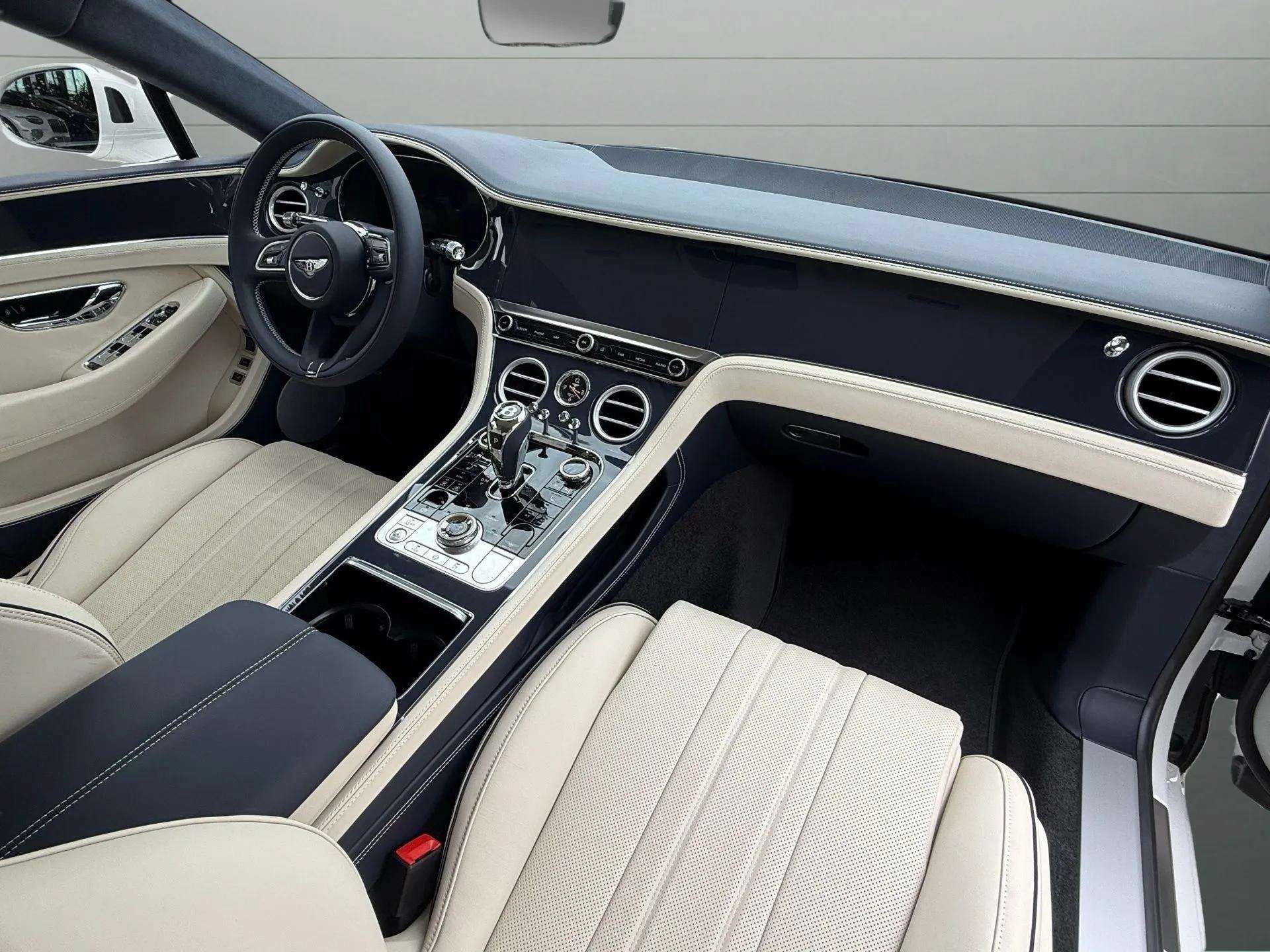 New 2026 Bentley Continental GT AWD/4WD image 17