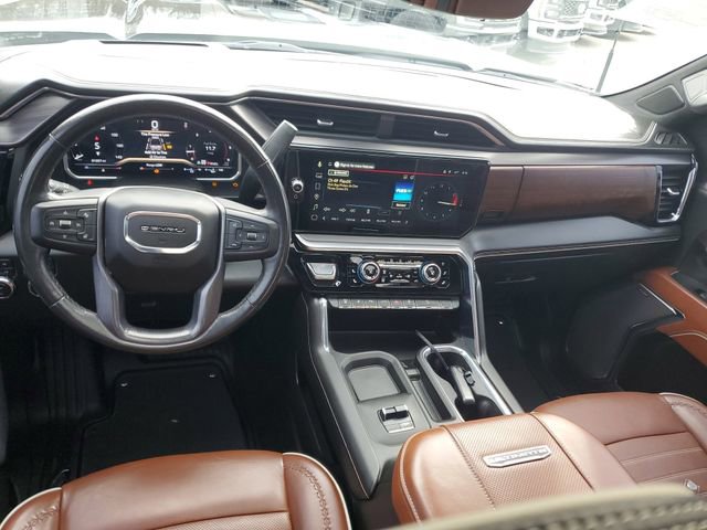 Used 2024 GMC Sierra 2500 Denali Ultimate image 10