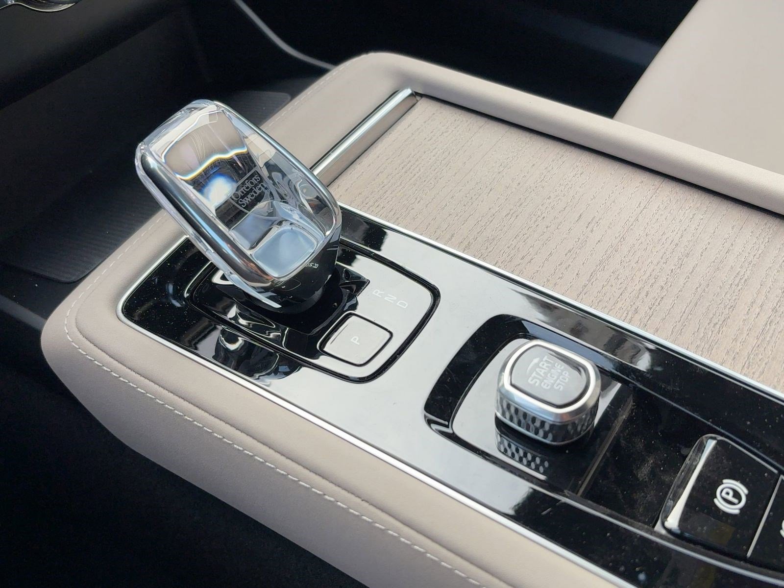 New 2026 Volvo XC90 B6 Plus w/ Protection Package Premier image 15