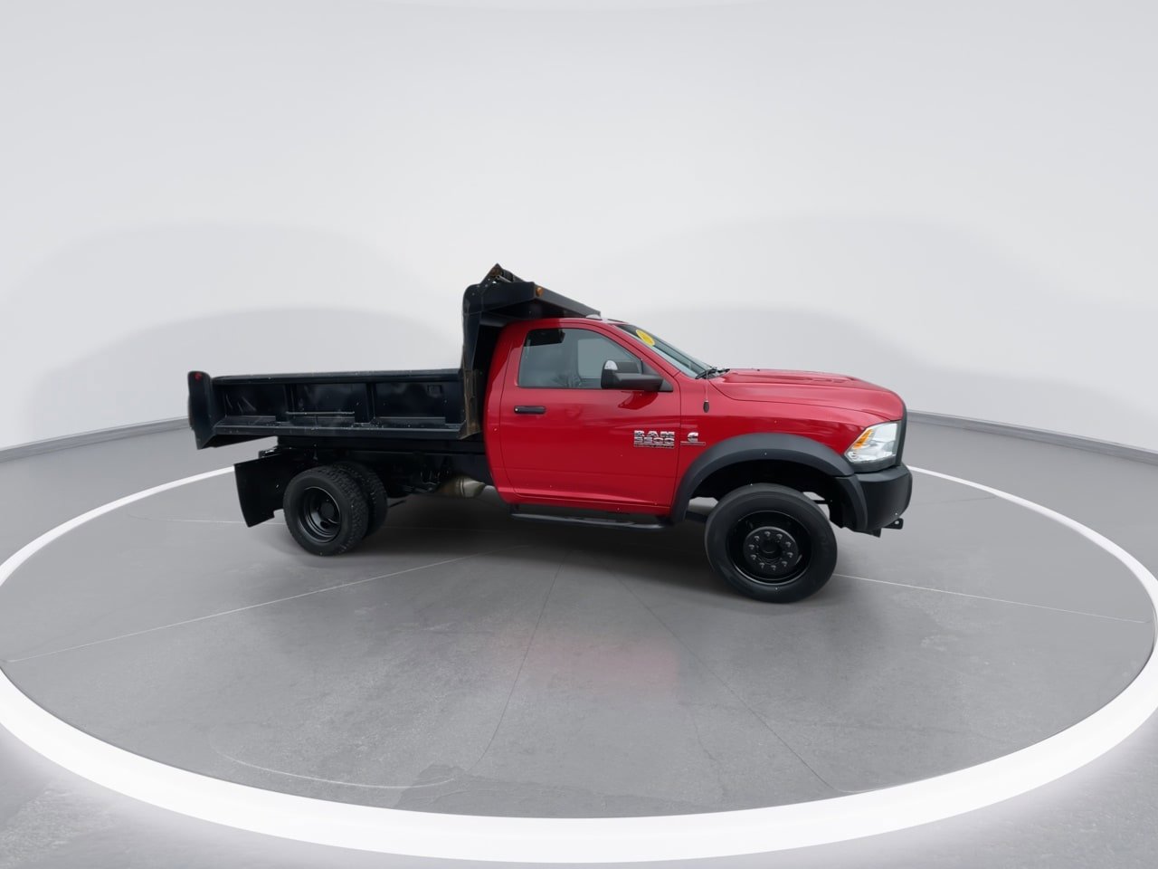 Used 2017 RAM 5500 Tradesman w/ Power Accessory Group AWD/4WD image 4