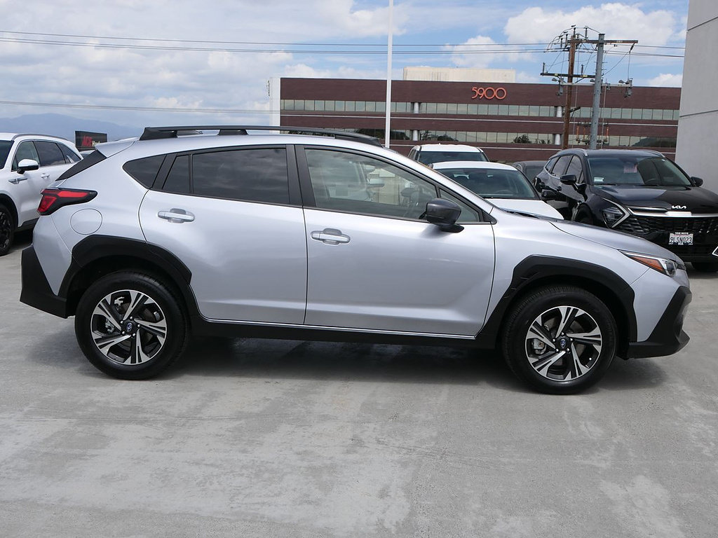Used 2025 Subaru Crosstrek 2.5i Premium w/ Crosstrek Mirror Package AWD/4WD image 2